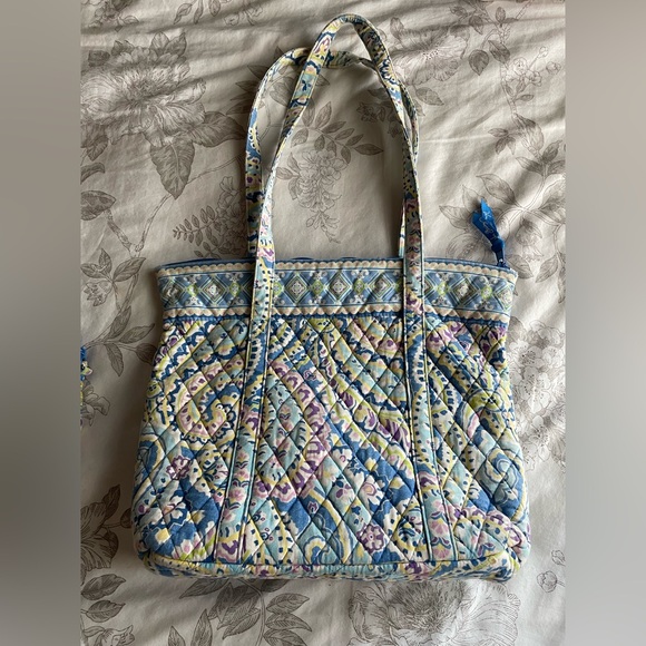 Vera Bradley Y2K Capri Villager Quilted Tote Blue Paisley Set Wallet Wristlet - Picture 2 of 6